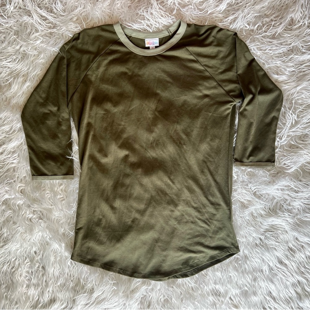 Dark Olive Green LuLaRoe Randy T 3/4 Sleeve 🫒
